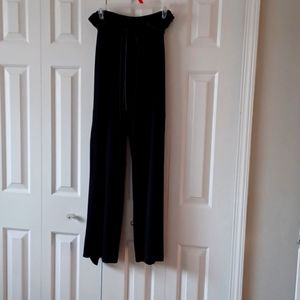 White House Black Market, wide legged, side slit, belted pant